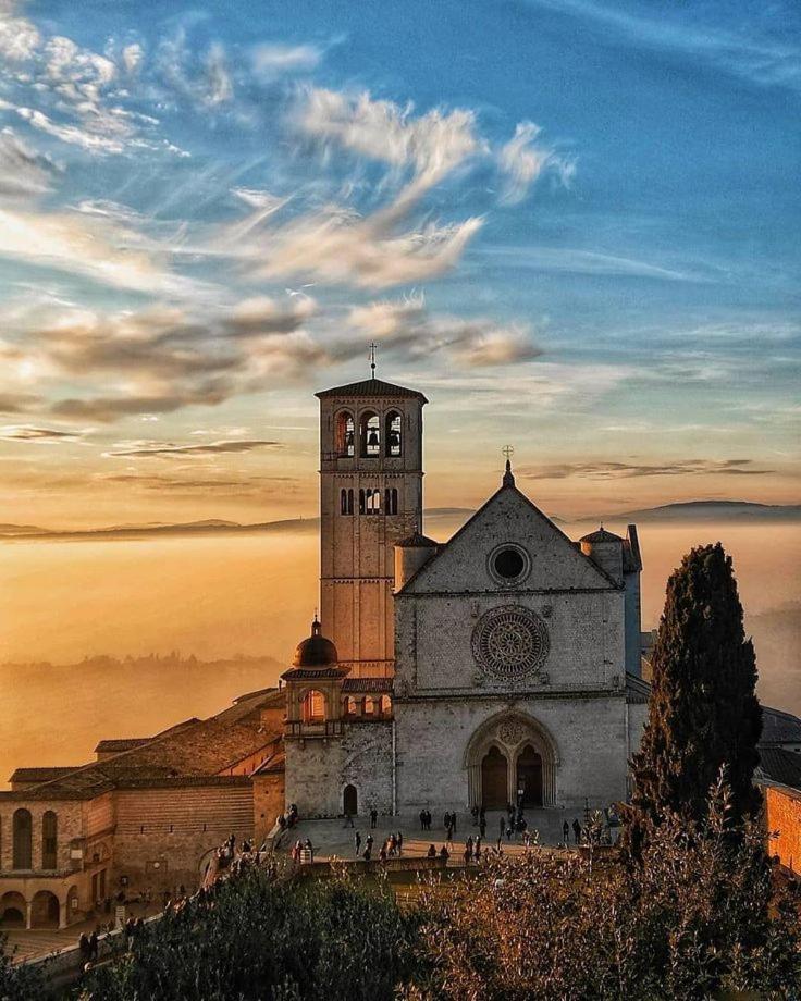 La Bouganville Assisi Exterior photo